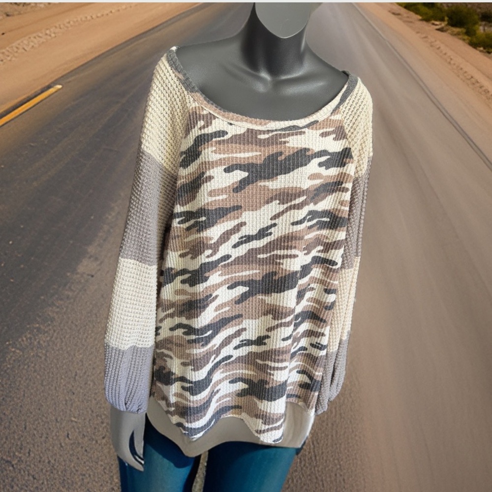 Cute cozy Camo top